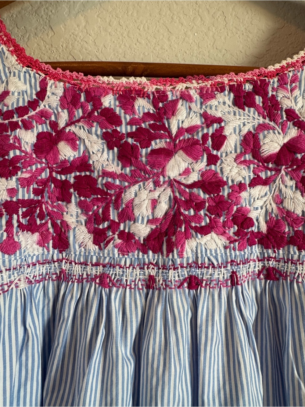 Mi Golondrina Blue Striped Pink Floral Embroidered Tunic Top Size Small - Picture 7 of 8